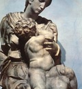 Michelangelo Medici Madonna detail1