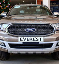 Cận cảnh ngoại thất và nội thất xe 7 chỗ Ford Everest với thiết kế tuyệt đẹp
